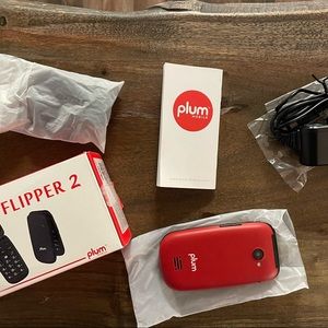Flipper 2 Plum cellphone